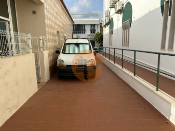 Moradia T3 para Venda em Moncarapacho e Fuseta