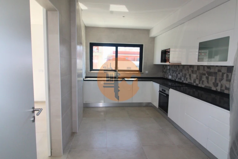 Apartamento T4 para Venda em Tavira (Santa Maria e Santiago) Foto 3
