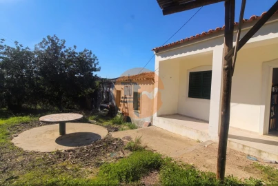 Quinta T2 para Venda em Luz de Tavira e Santo Estêvão