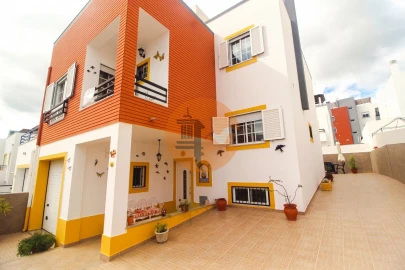 Moradia T4 para Venda em Tavira (Santa Maria e Santiago)