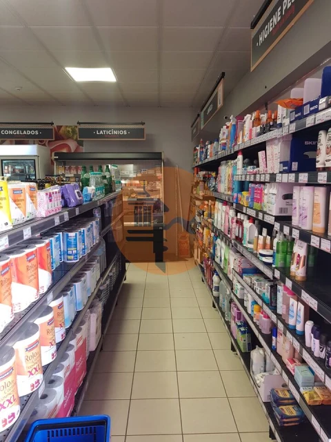 Loja para Trespasse em Altura