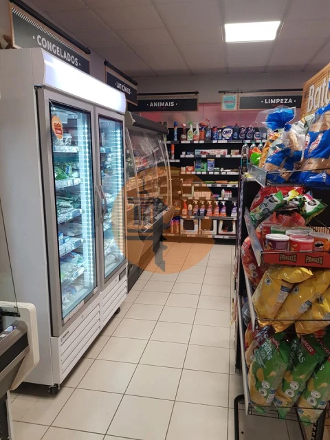 Loja para Trespasse em Altura