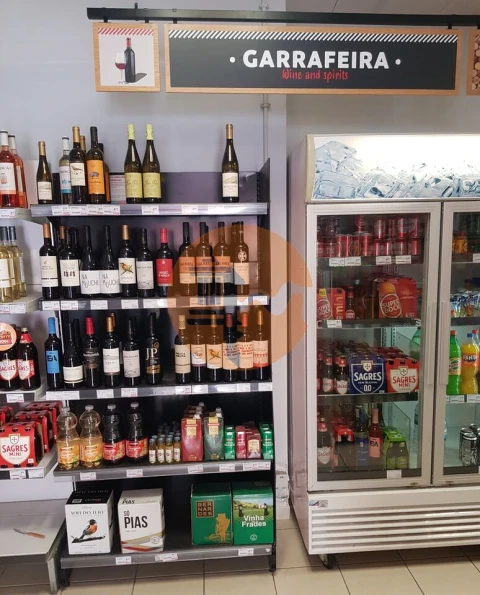 Loja para Trespasse em Altura