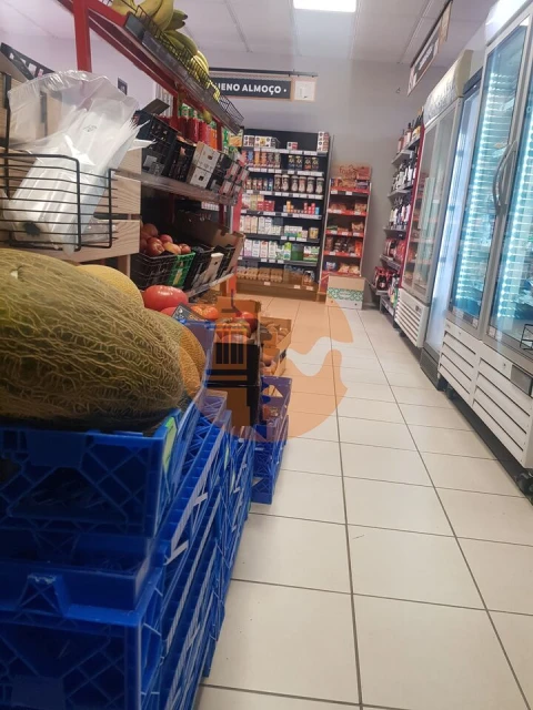 Loja para Trespasse em Altura