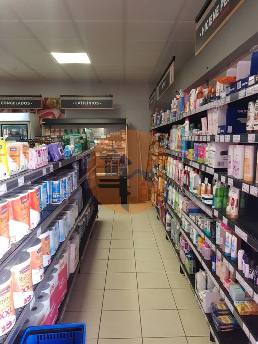 Loja para Trespasse em Altura Foto 4