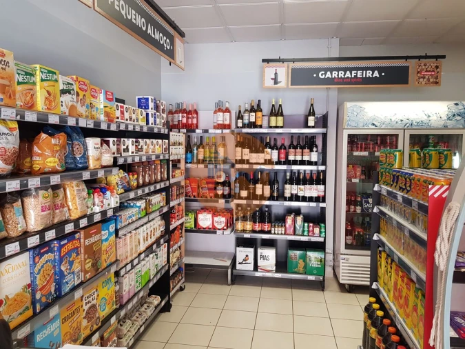 Loja para Trespasse em Altura Foto 16