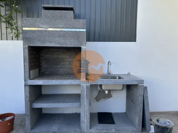 Moradia T3 para Venda em Moncarapacho e Fuseta