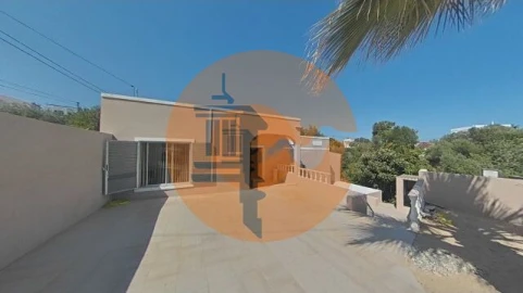 Moradia T3 para Venda em Moncarapacho e Fuseta