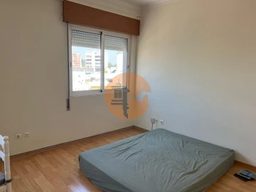 Apartamento T3 para Venda em Faro (Sé e São Pedro)