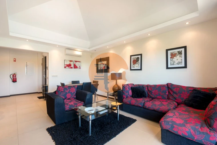 Apartamento T2 para Venda em Estômbar e Parchal Foto 4