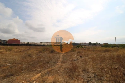 Terreno para Venda em Conceição e Estoi