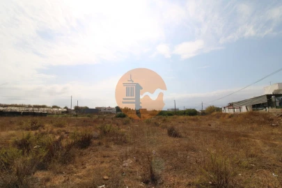 Terreno para Venda em Conceição e Estoi