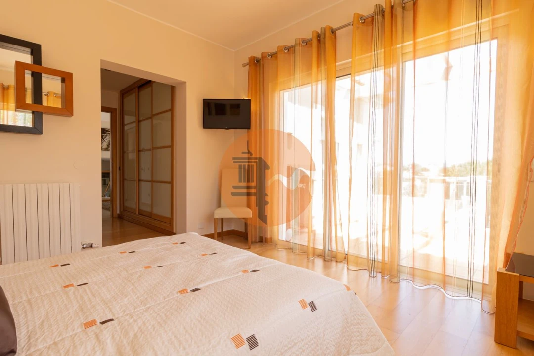 Moradia T3 para Venda em Estômbar e Parchal Foto 19