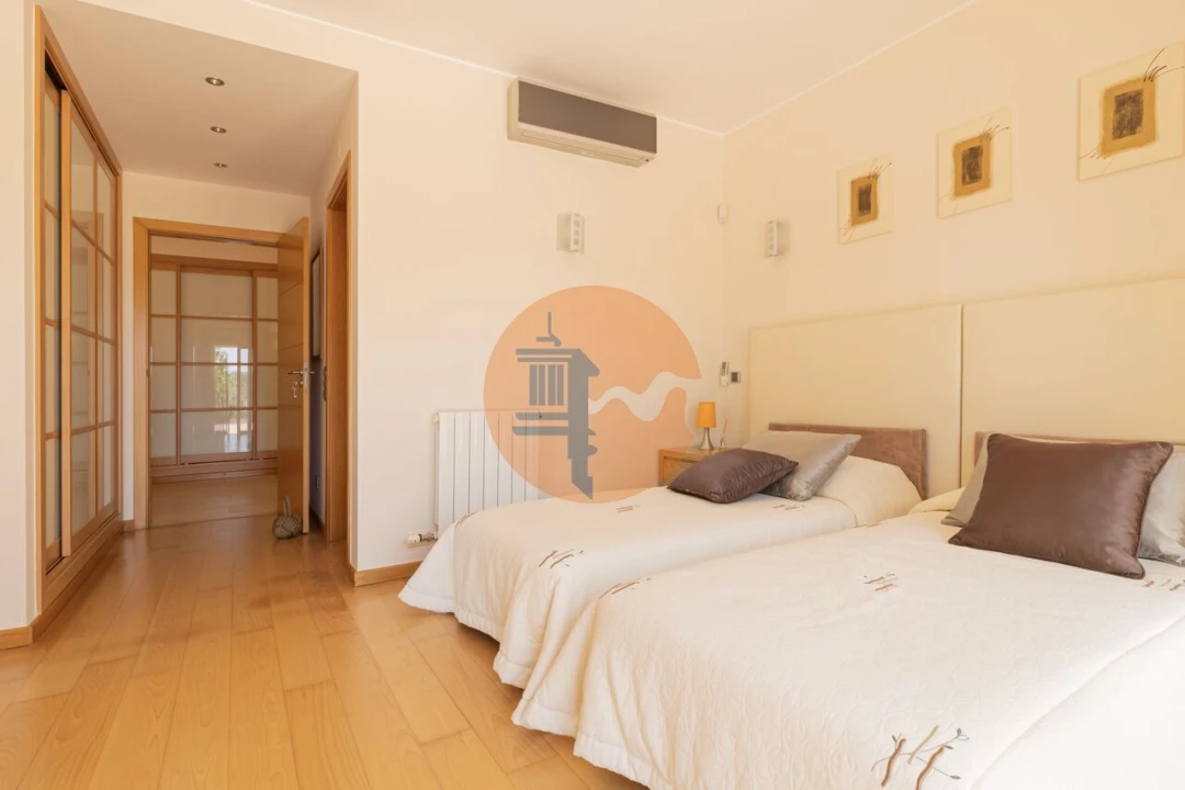 Moradia T3 para Venda em Estômbar e Parchal Foto 36