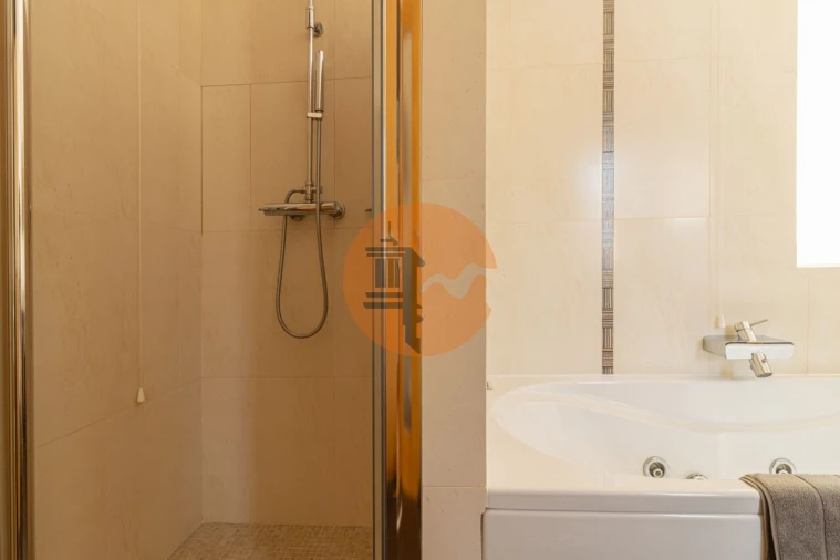 Moradia T3 para Venda em Estômbar e Parchal Foto 16