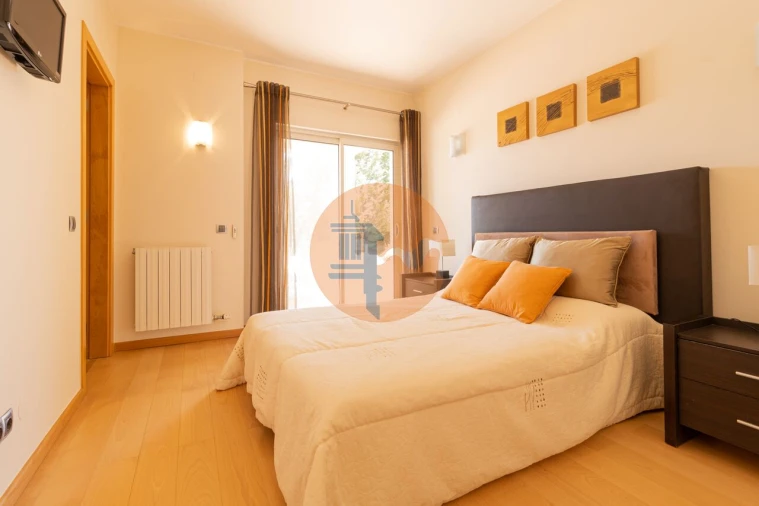 Moradia T3 para Venda em Estômbar e Parchal Foto 30