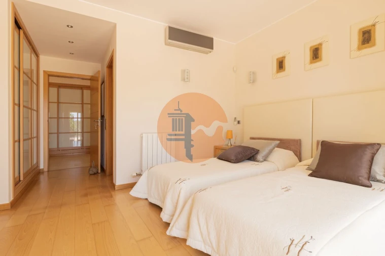 Moradia T3 para Venda em Estômbar e Parchal Foto 36