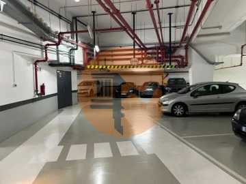 Apartamento T4 para Venda em Alcantara