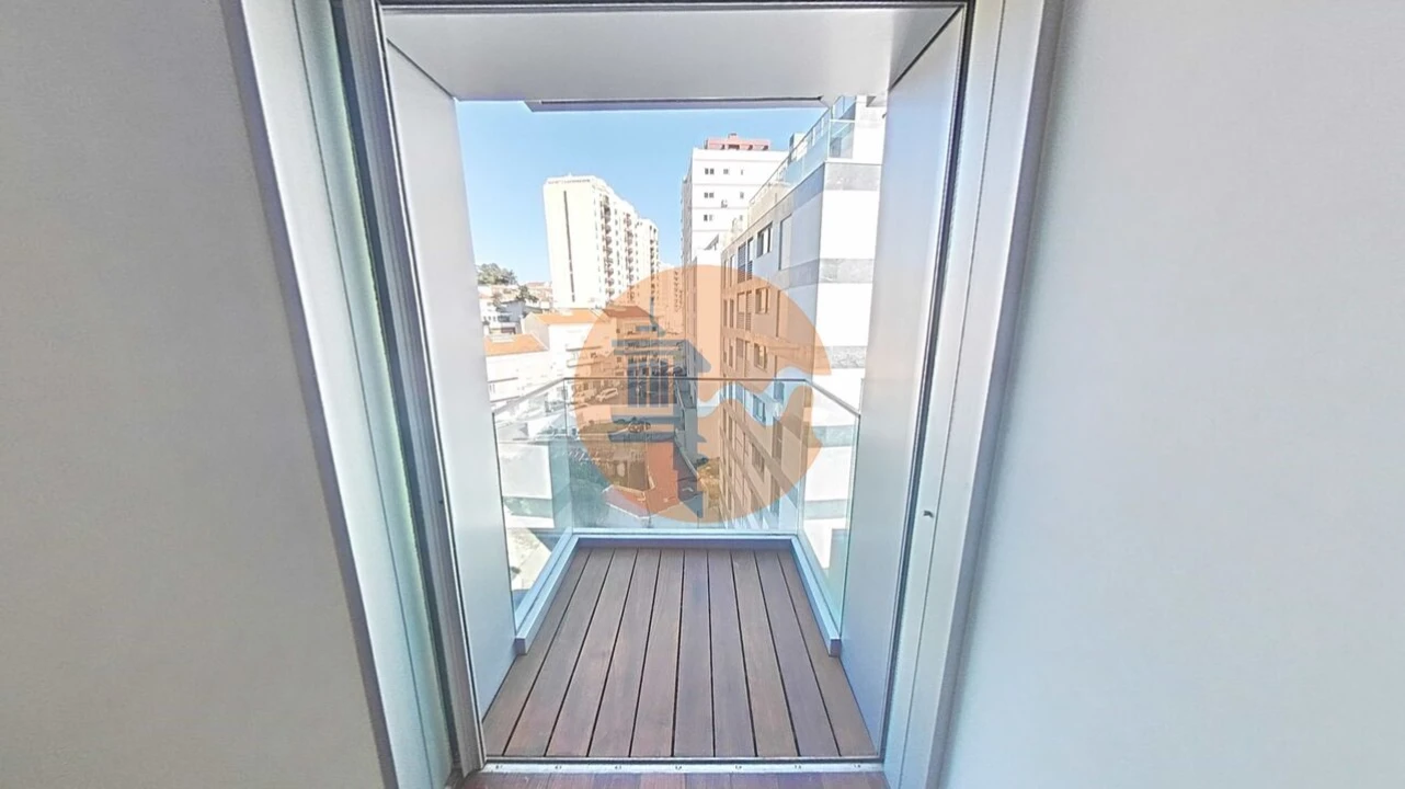 Apartamento T4 para Venda em Alcantara Foto 52