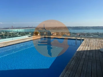 Apartamento T4 para Venda em Alcantara