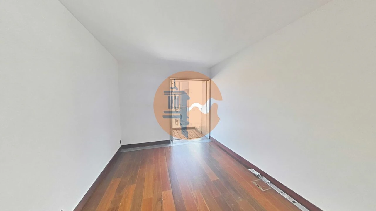 Apartamento T4 para Venda em Alcantara Foto 29