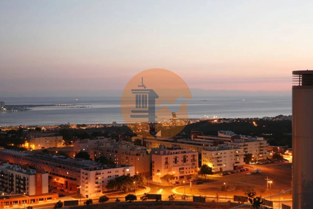 Apartamento T4 para Venda em Alcantara Foto 61