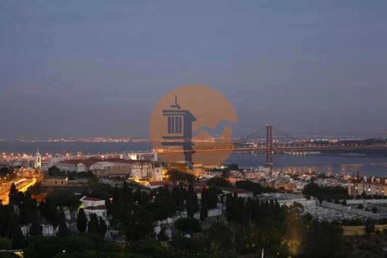 Apartamento T4 para Venda em Alcantara Foto 48