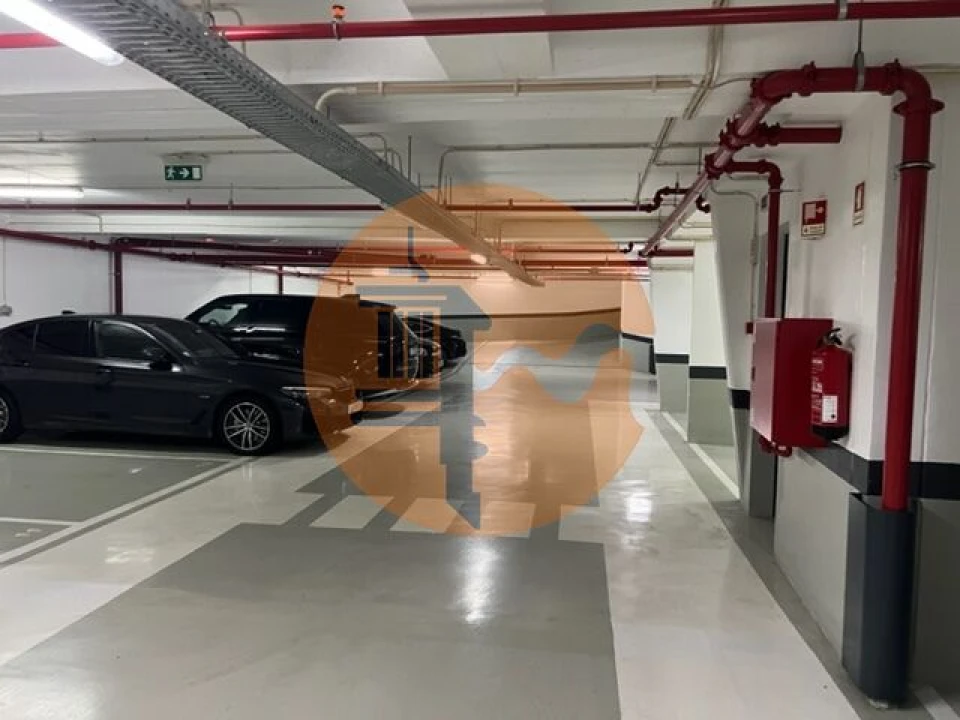 Apartamento T4 para Venda em Alcantara Foto 12