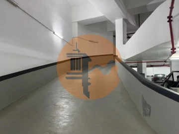 Apartamento T4 para Venda em Alcantara