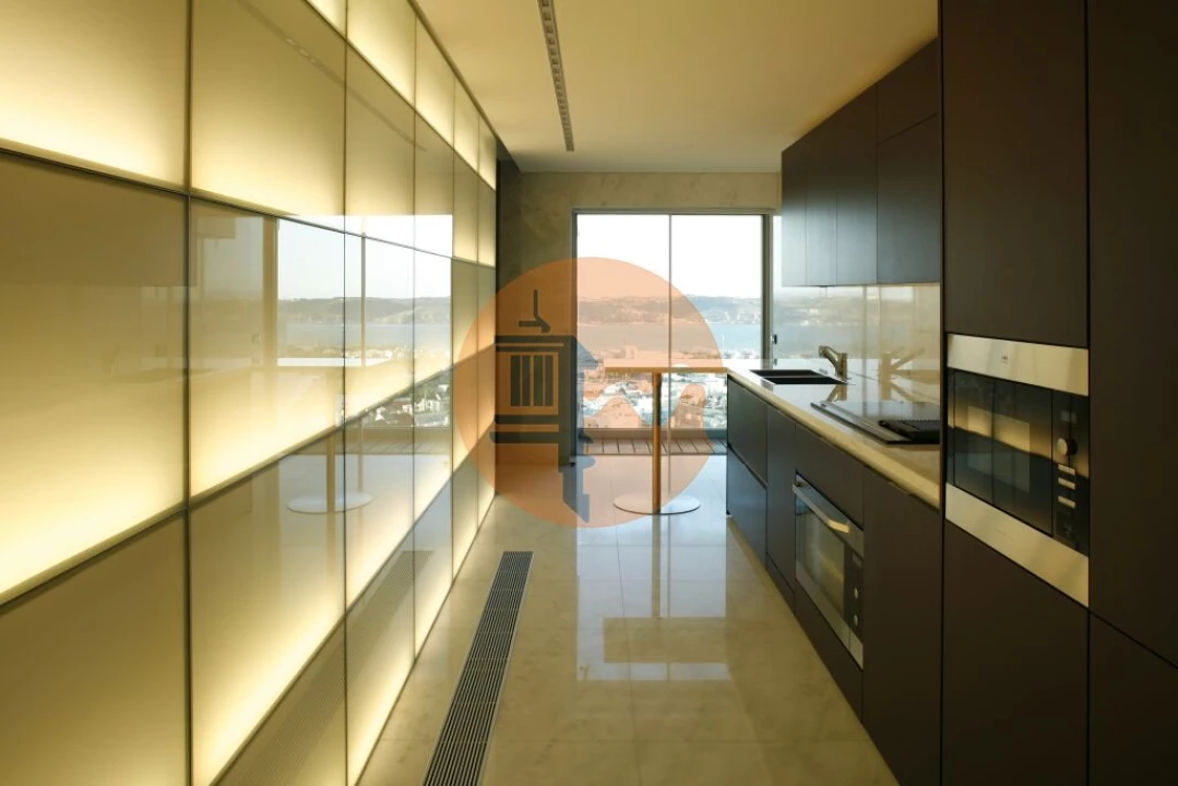 Apartamento T4 para Venda em Alcantara Foto 6