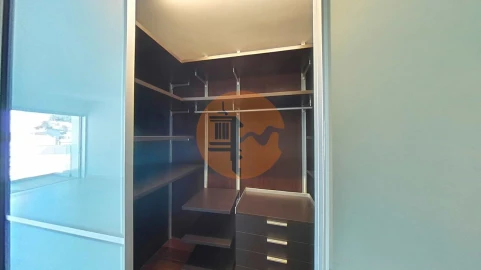 Apartamento T4 para Venda em Alcantara