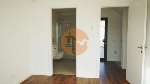Moradia T3 para Venda em Moncarapacho e Fuseta