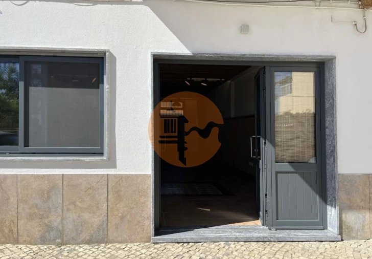 Loja para Venda em Moncarapacho e Fuseta