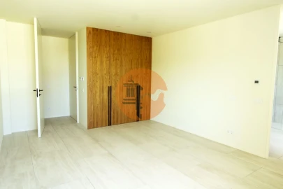 Moradia T4 para Venda em Tavira (Santa Maria e Santiago)
