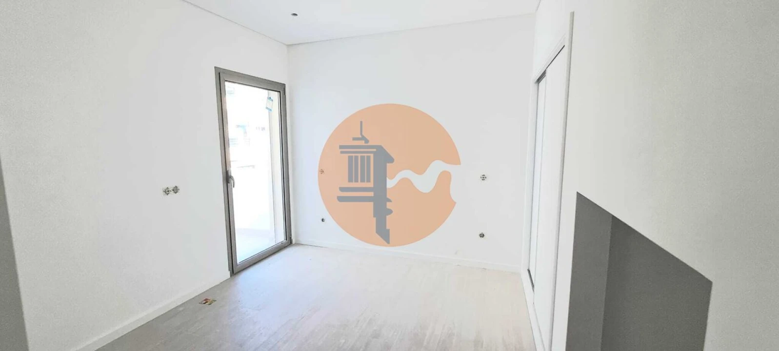Apartamento T3 para Venda em Tavira (Santa Maria e Santiago) Foto 24