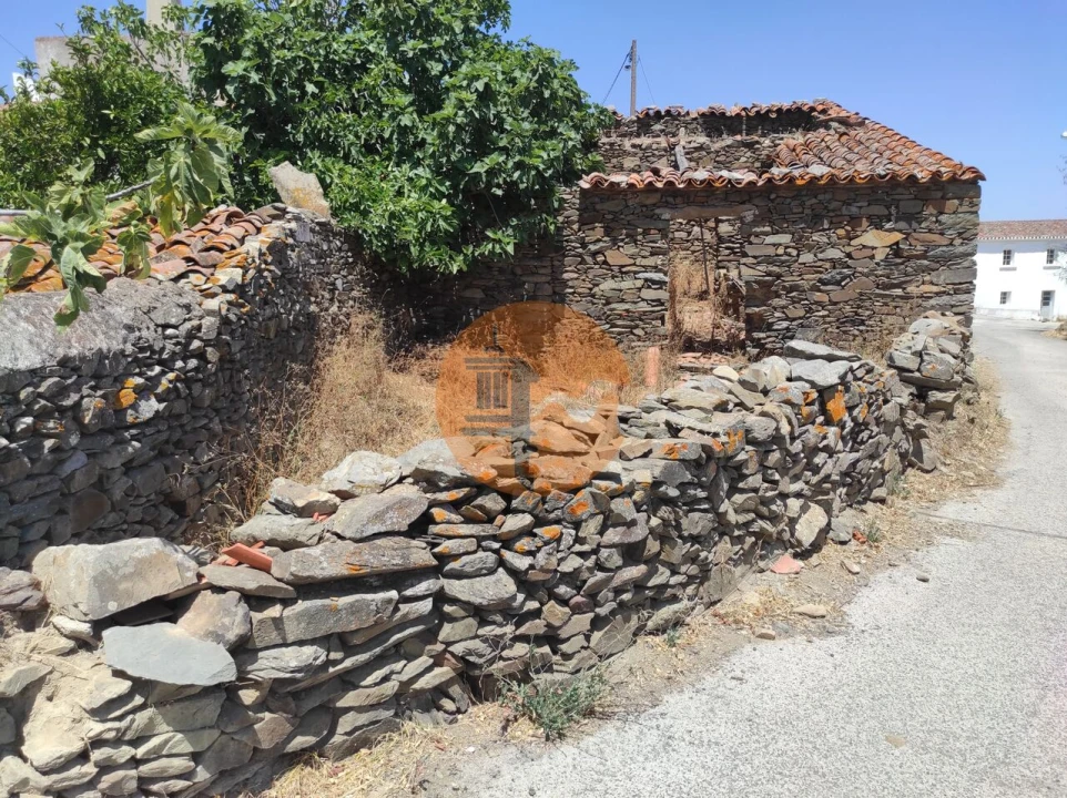 Moradia T2 para Venda em Alcoutim e Pereiro Foto 3