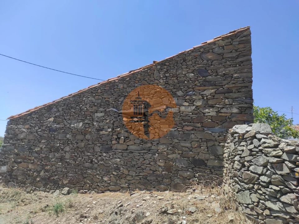 Moradia T2 para Venda em Alcoutim e Pereiro Foto 4