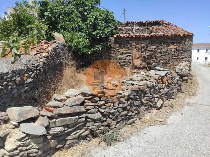 Moradia T2 para Venda em Alcoutim e Pereiro Foto 3