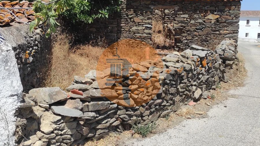 Moradia T2 para Venda em Alcoutim e Pereiro