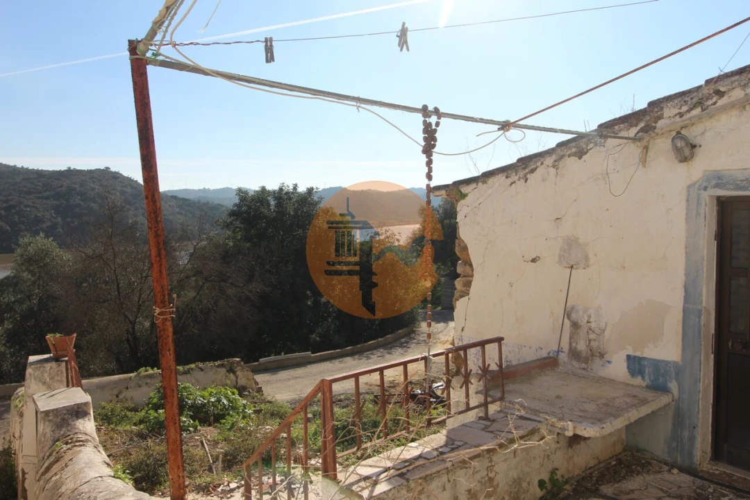 Moradia T1 para Venda em Alcoutim e Pereiro Foto 3