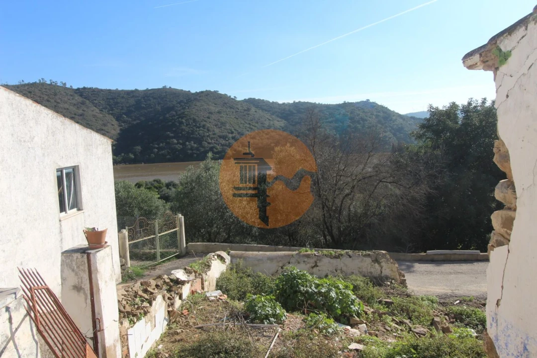 Moradia T1 para Venda em Alcoutim e Pereiro Foto 1