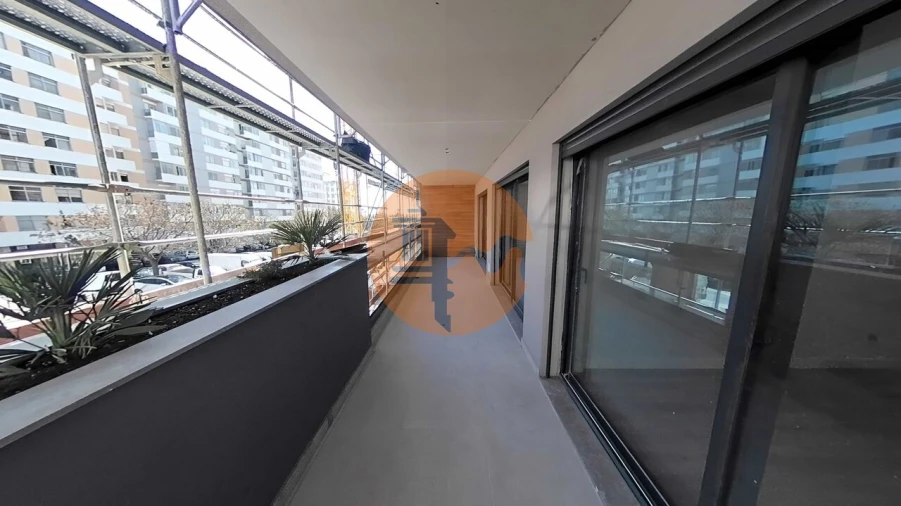 Apartamento T4 para Venda em Faro (Sé e São Pedro) Foto 15