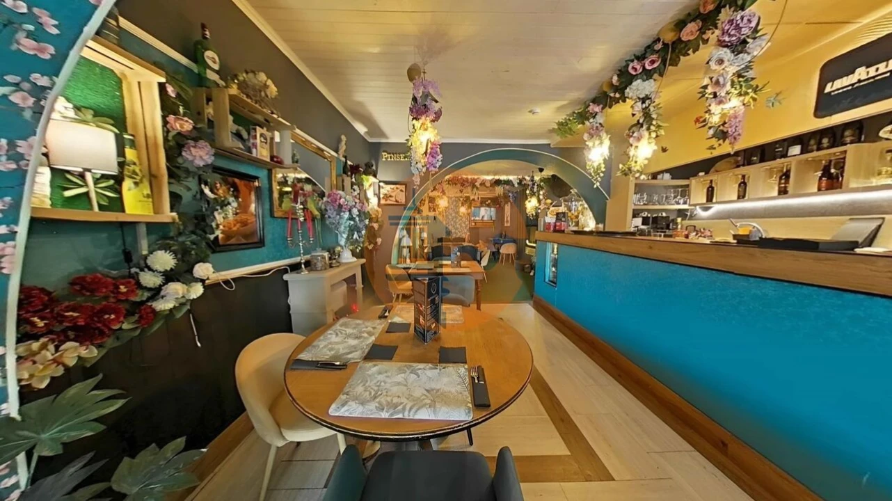 Loja para Trespasse em Faro (Sé e São Pedro) Foto 8