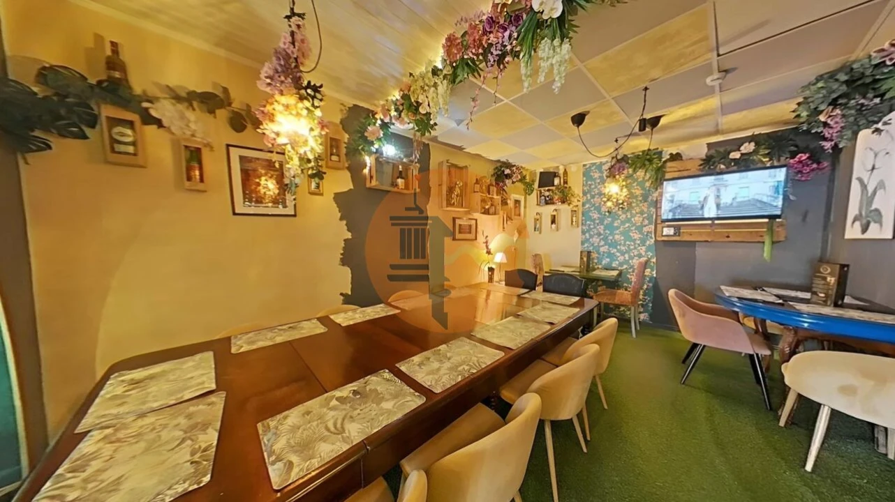 Loja para Trespasse em Faro (Sé e São Pedro) Foto 9