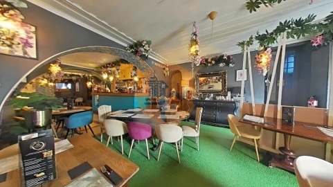 Loja para Trespasse em Faro (Sé e São Pedro)