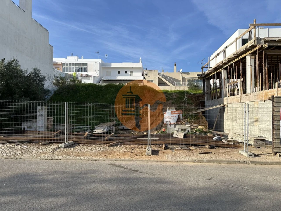 Terreno para Venda em Moncarapacho e Fuseta Foto 1