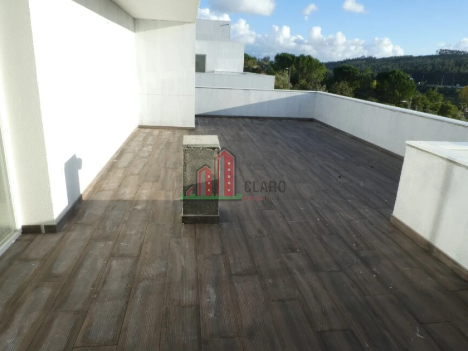 Moradia T5 para Venda em Antuzede e Vil de Matos Foto 17