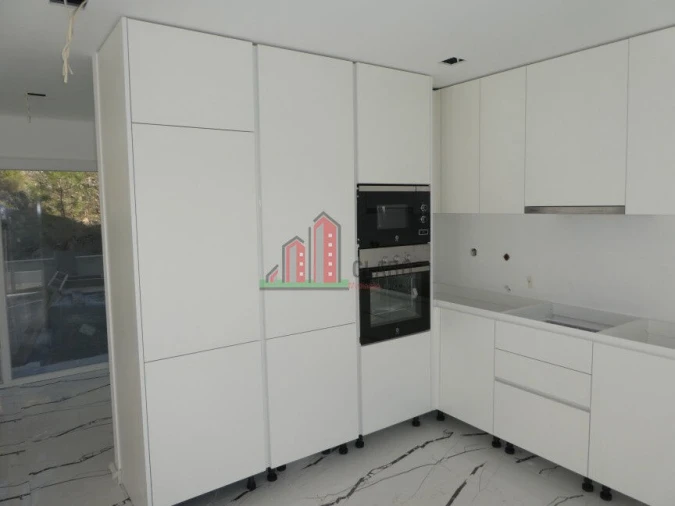 Moradia T5 para Venda em Antuzede e Vil de Matos Foto 17