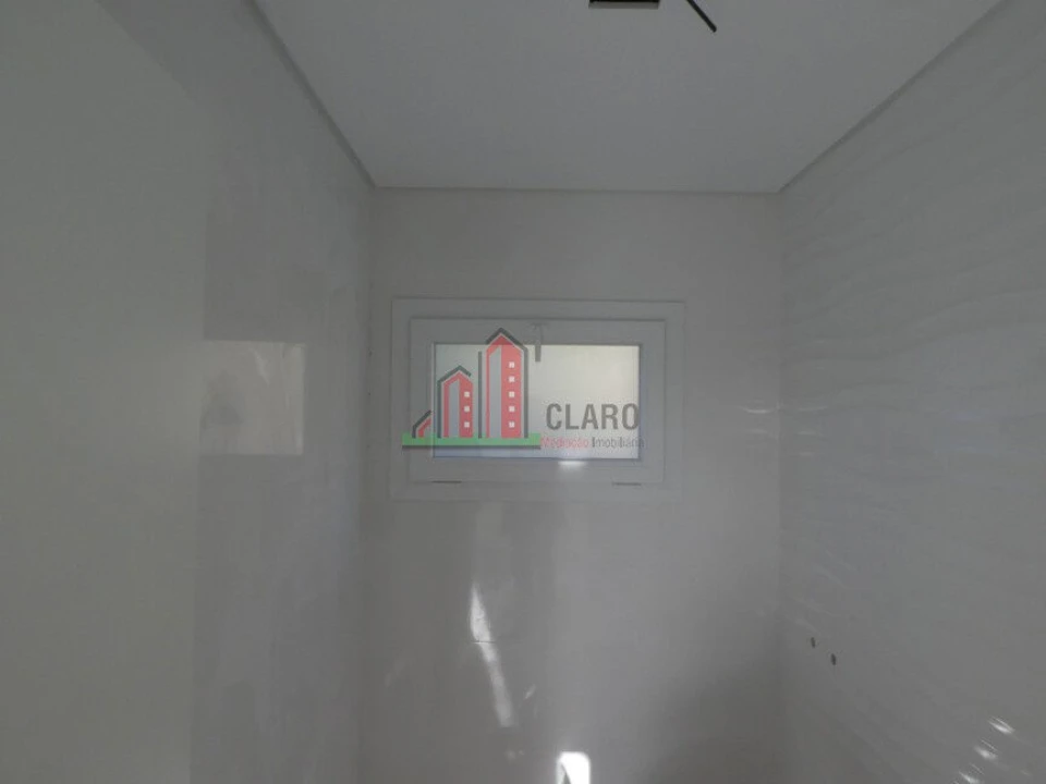 Moradia T5 para Venda em Antuzede e Vil de Matos Foto 25