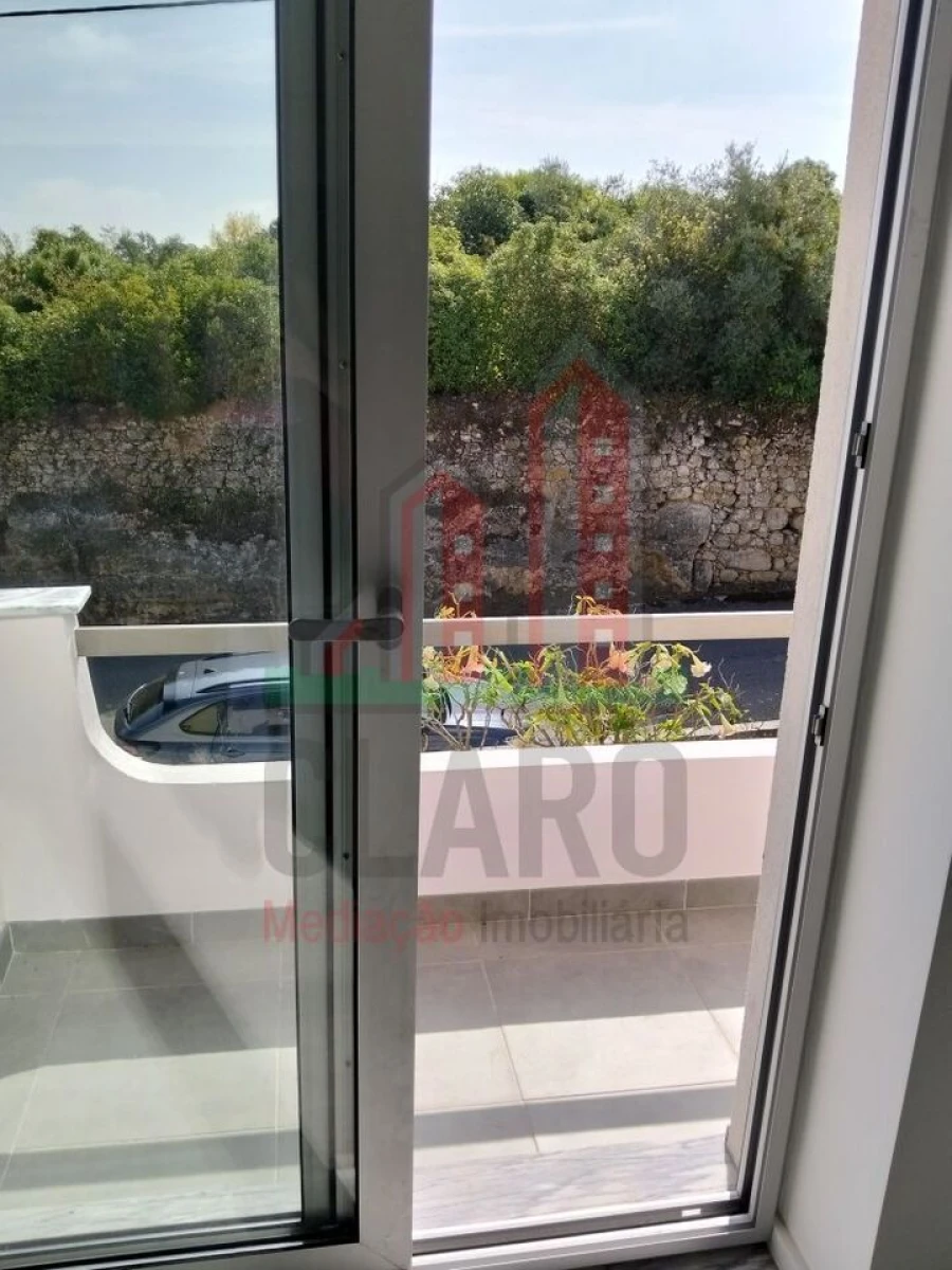 Apartamento T3 para Venda em Santa Clara e Castelo Viegas Foto 23